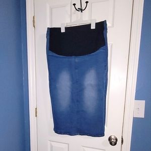 New maternity denim skirt